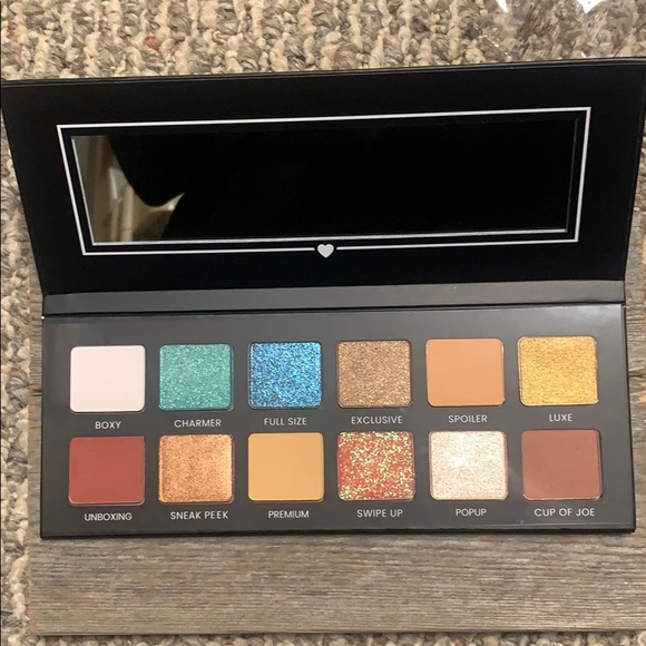 Boxy charm hello charmers eyes shadow pallet - Picture 1 of 2